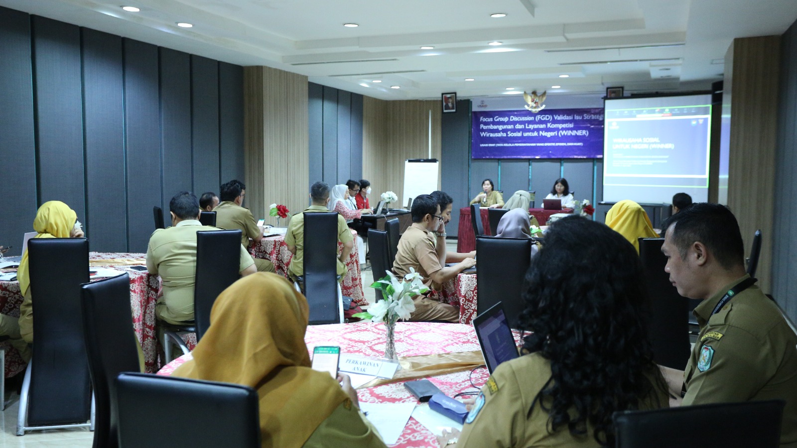 20230411 DEP YANLIK FGD Validasi Isu Strategis Pembangunan dan Layanan Kompetisi WiNNER di Kalimantan Barat 4