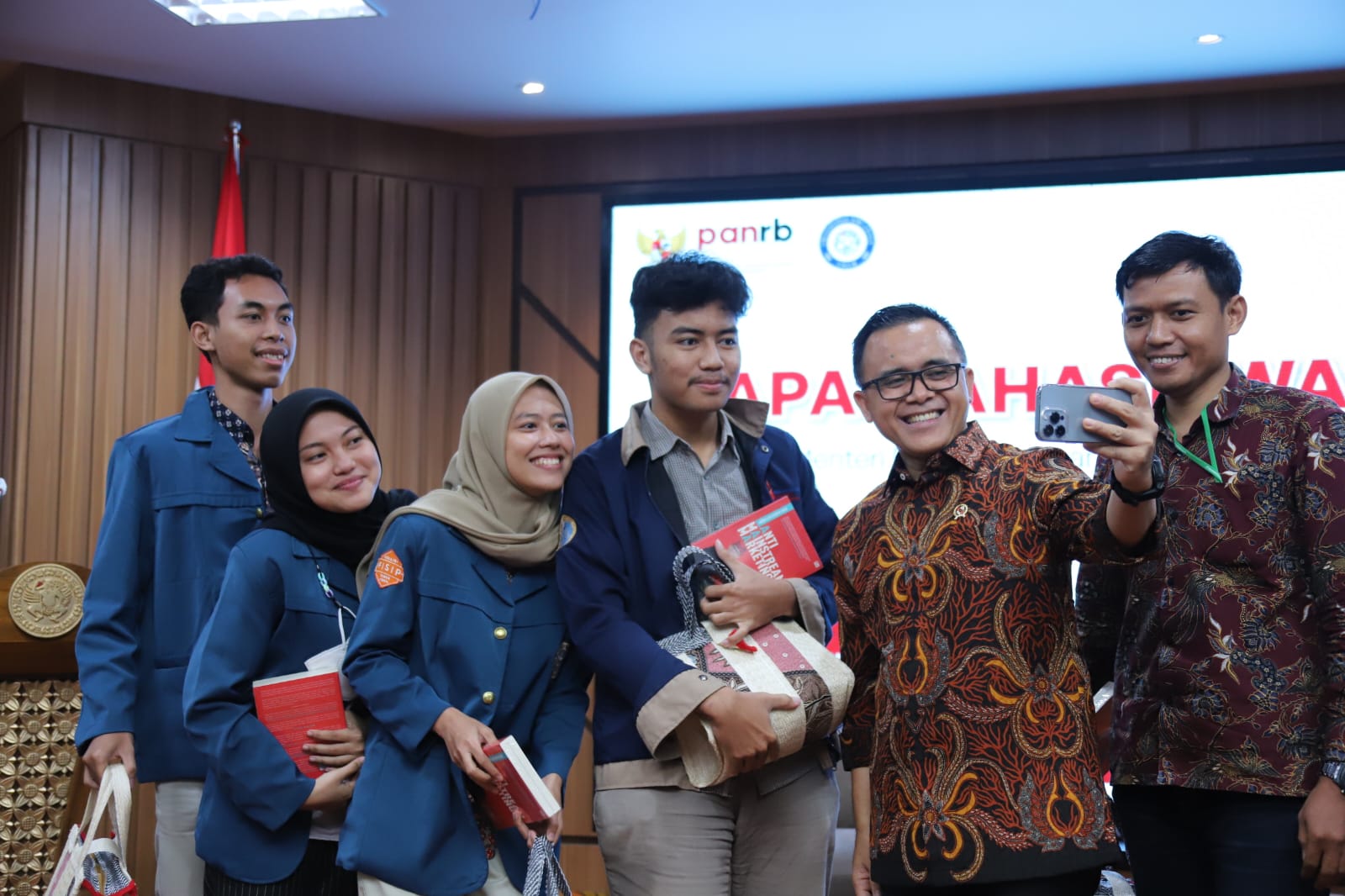 20230411 MENTERI Sapa Mahasiswa Universitas Airlangga 20