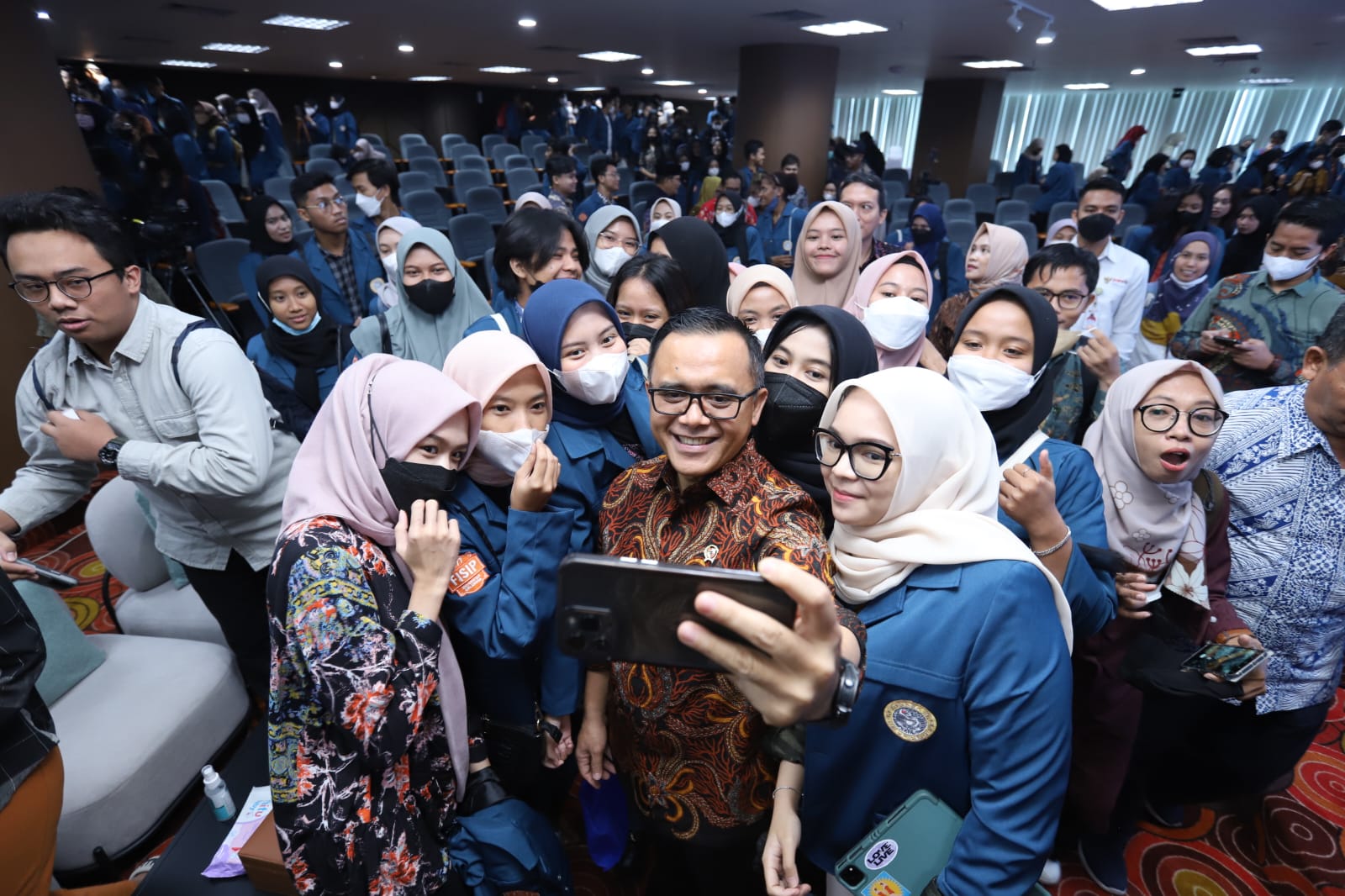 20230411 MENTERI Sapa Mahasiswa Universitas Airlangga 20