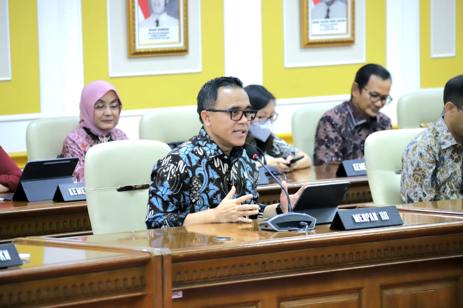 20230412 Rapat Tingkat Menteri 14
