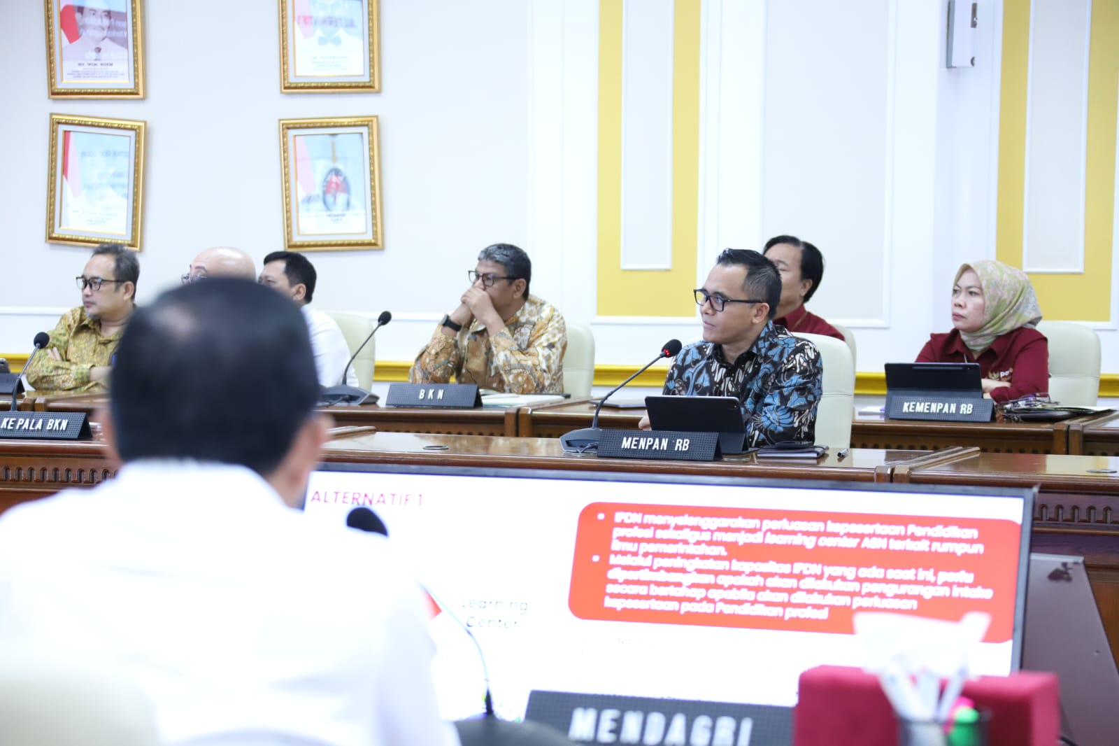 20230412 Rapat Tingkat Menteri 14