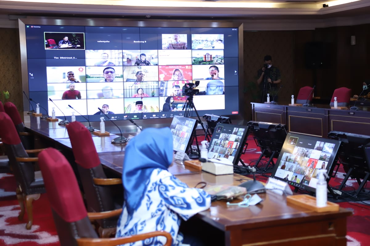 20230414 Sosialisasi Tata Kelola JF Dosen Berdasarkan PermenPANRB No. 12023 tentang JF 10