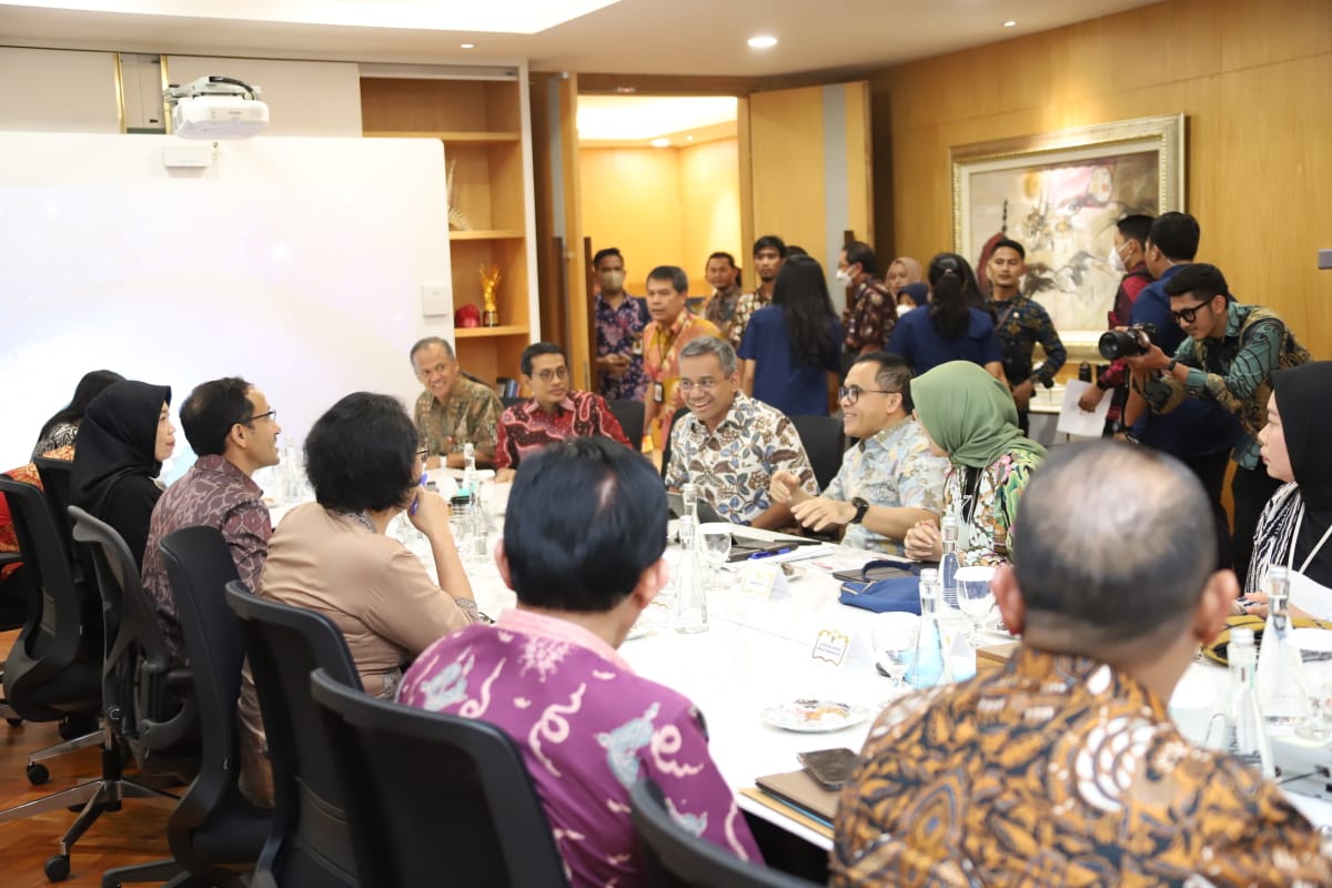 20230505 Rapat Tingkat Menteri Penyelesaian Guru Non ASN 8