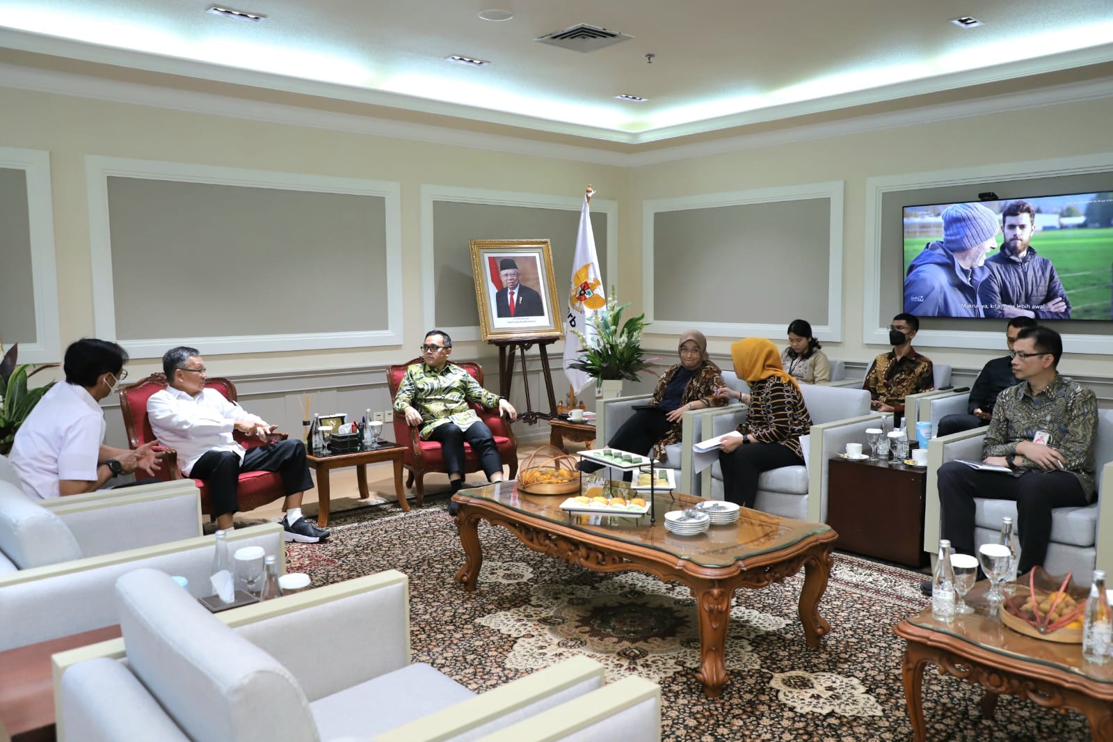 20230511 MENTERI Menerima Menteri ESDM 1