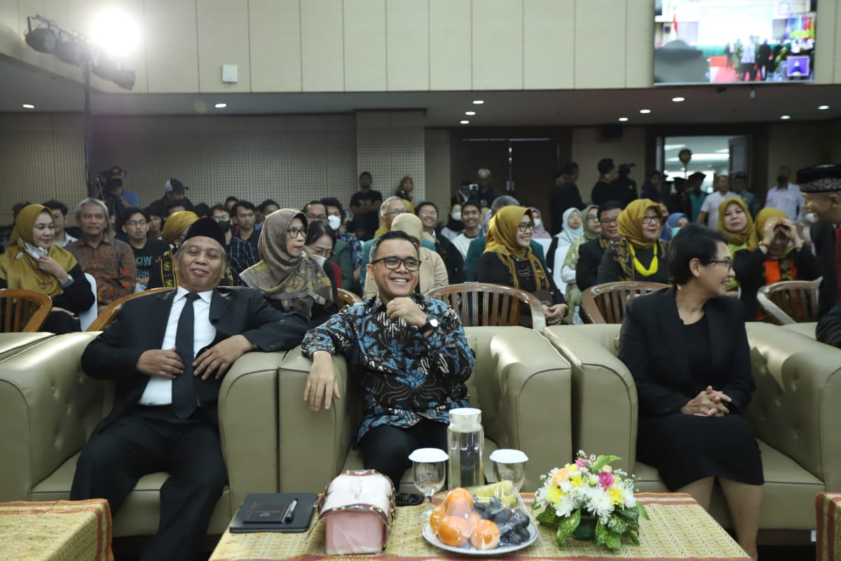 20230516 Orasi Ilmiah dalam Sidang Terbuka UNJ 12