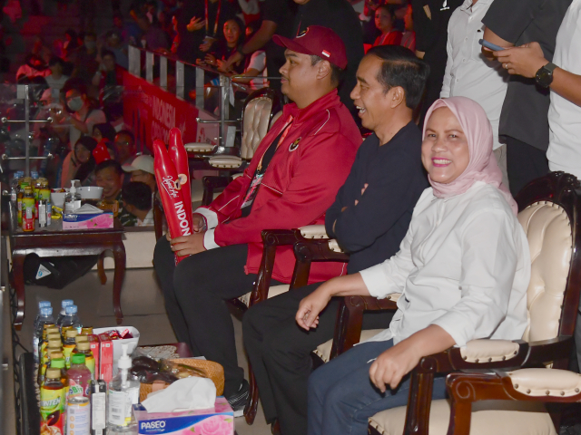 20230619 Presiden dan Ibu Iriana Saksikan Laga Semifinal Indonesia Open 2023