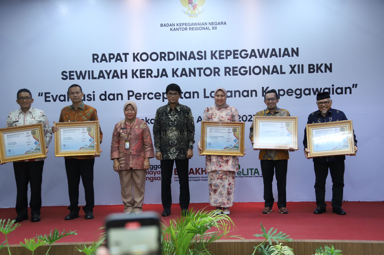 20230809 MENTERI Rapat Koordinasi Evaluasi dan Percepatan Layanan Kepegawaian Kantor Regional XII BKN 15