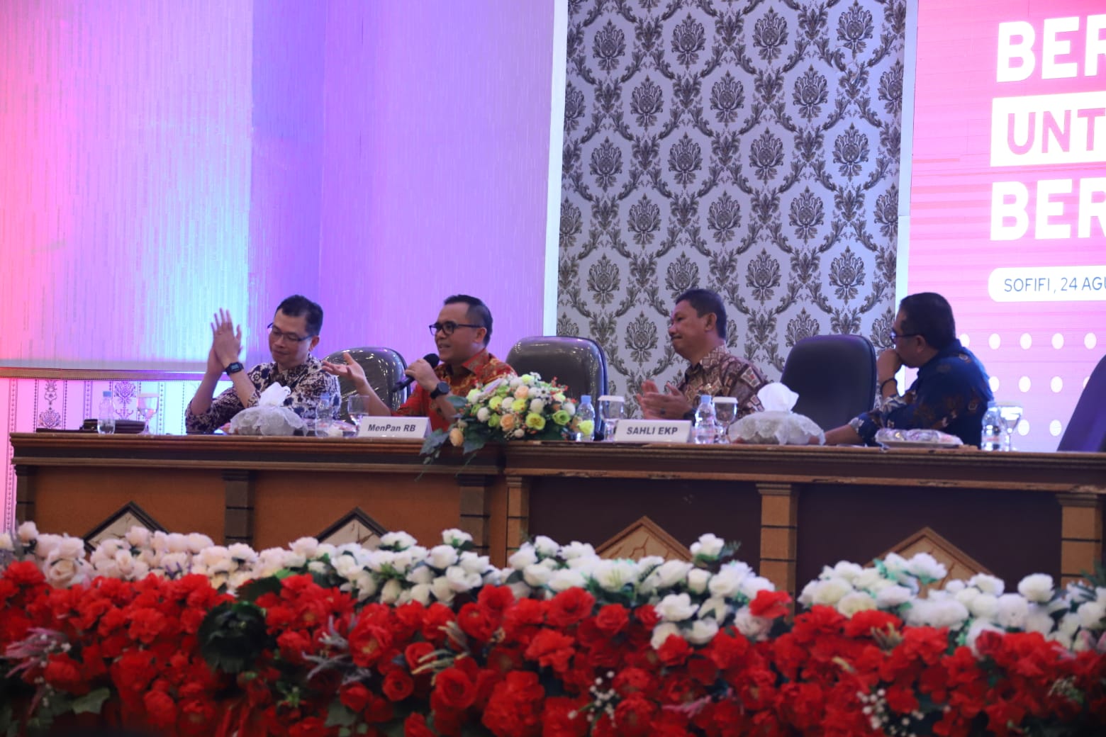 20230824 MENTERI Mengajar ASN di Kota Sofifi 9