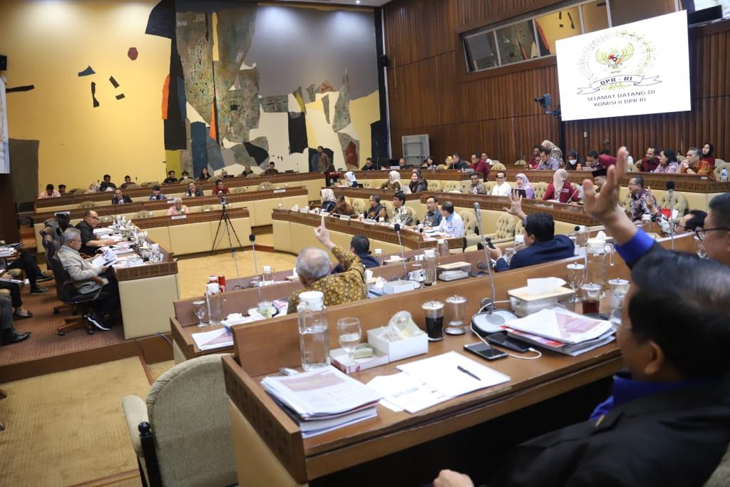 20230913 Rapat Kerja Dengan Komisi II DPR RI 1