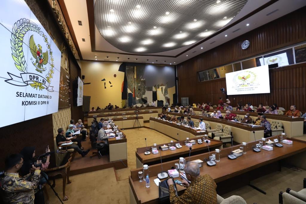 20230913 Rapat Kerja Dengan Komisi II DPR RI 1