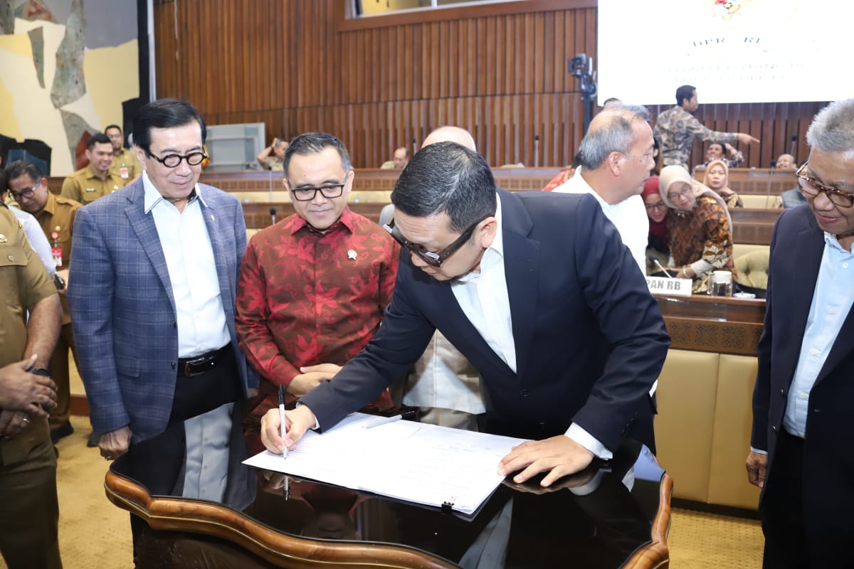 20230926 MENTERI Rapat Kerja Tingkat I ke 2 RUU ASN 1