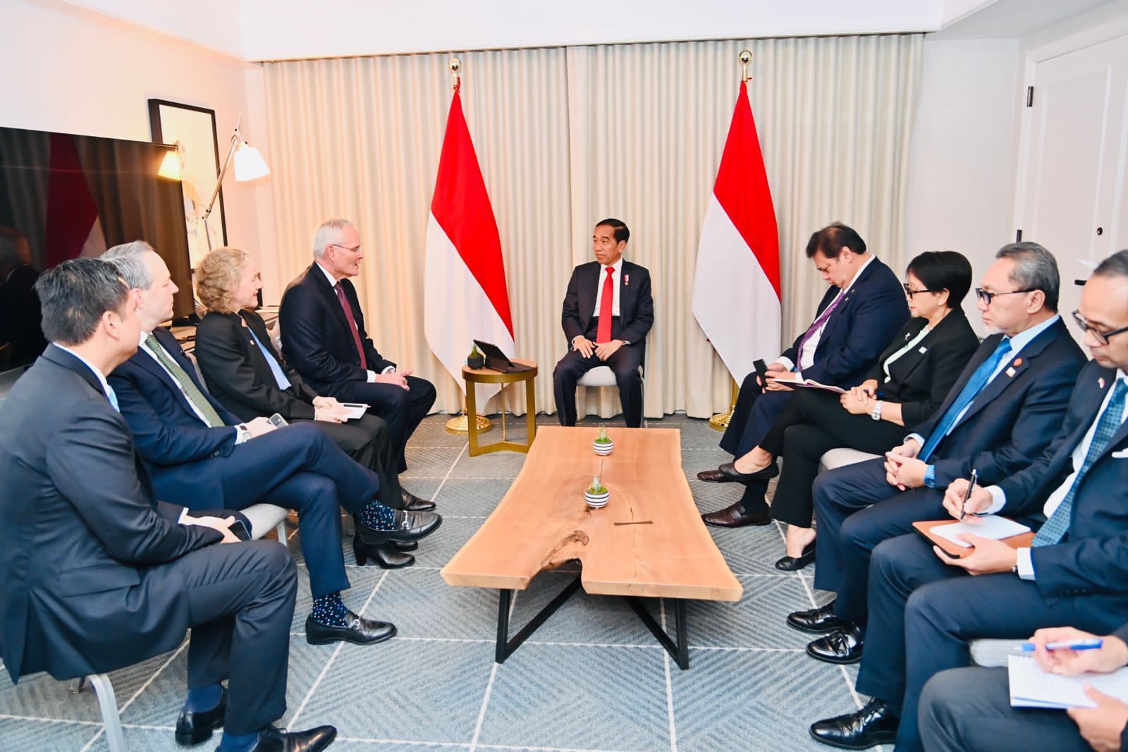 20231116 Terima Chairman Exxon Woods Presiden Jokowi Apresiasi Kerja Sama Pembangunan Kilang Petrokimia Hijau