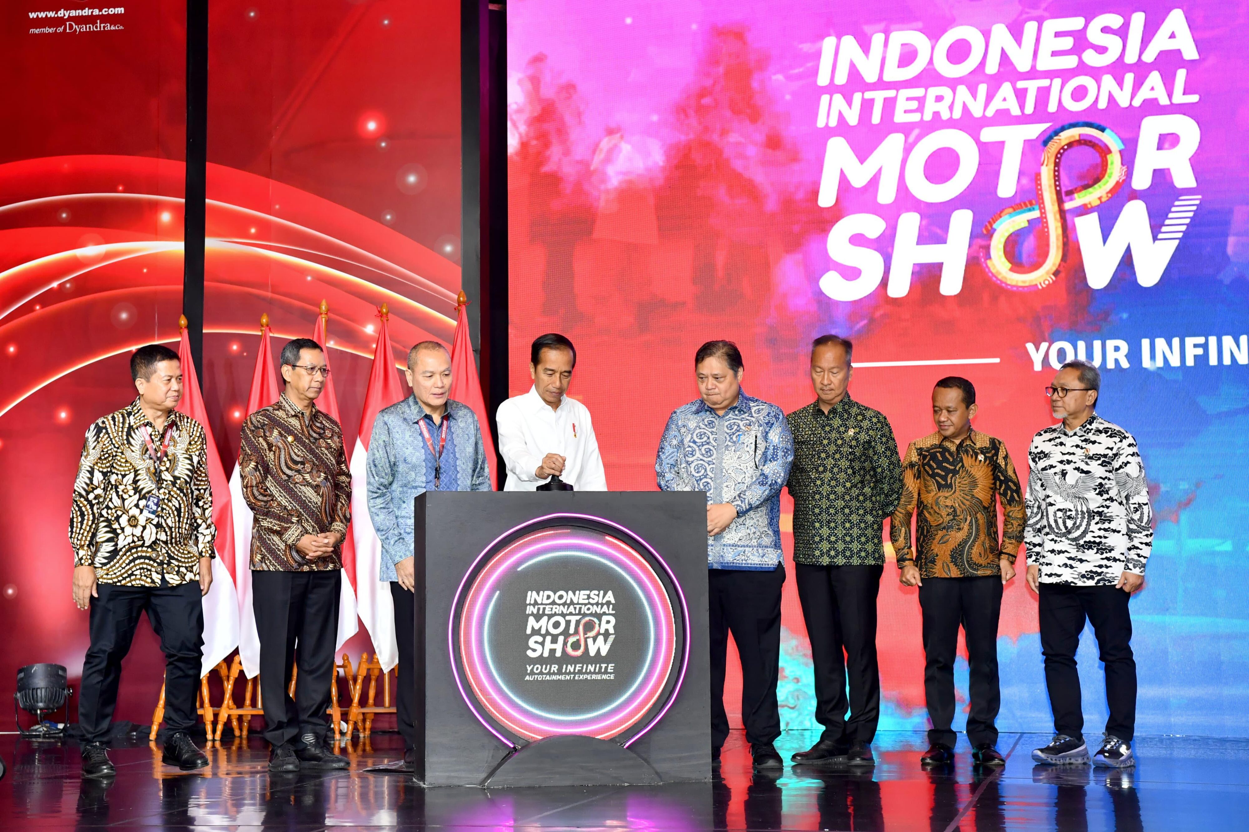 20240216 Buka IIMS 2024 Presiden Jokowi Mobil Listrik Masa Depan Otomotif Indonesia