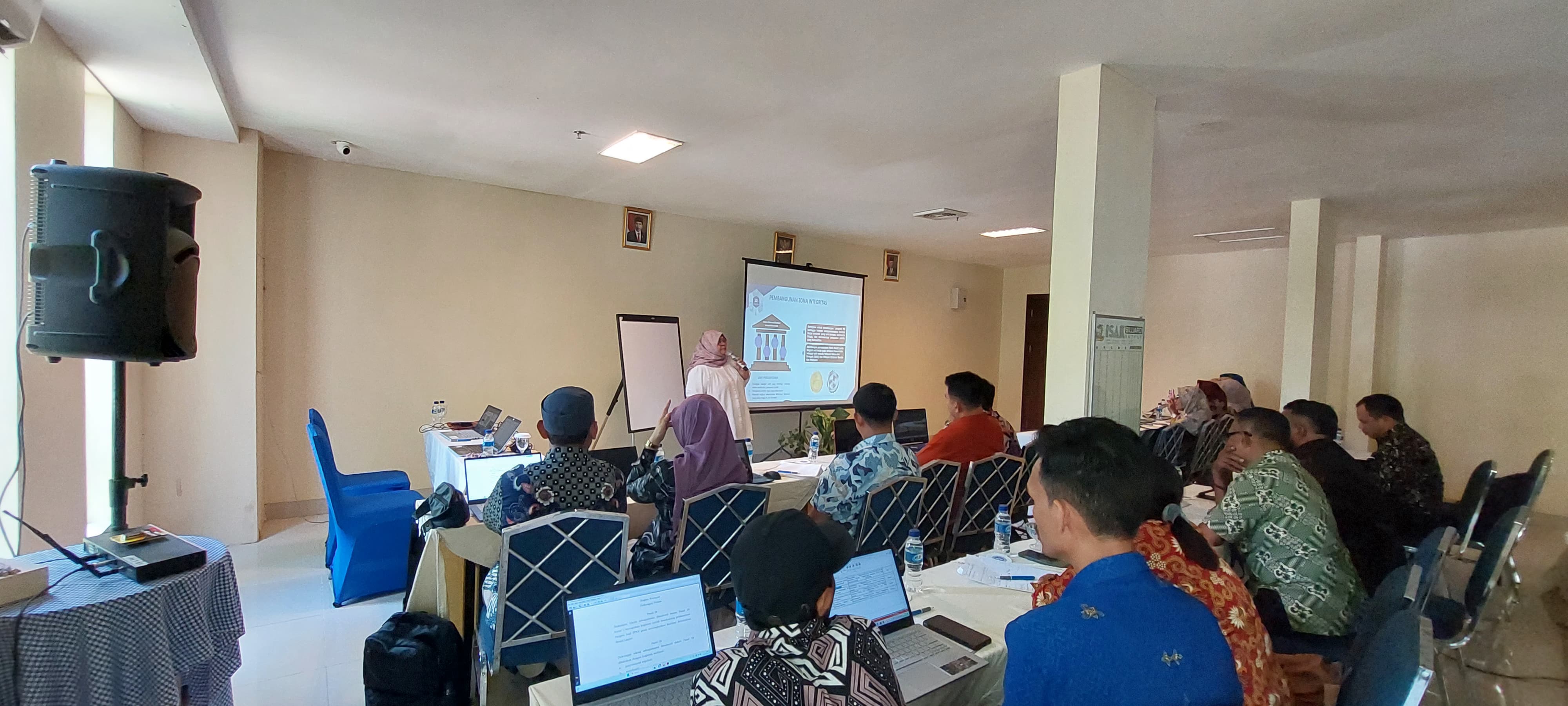 20240220 Asistensi Peningkatan RB SAKIP dan ZI di Pemerintah KabKota se Provinsi Maluku dan Maluku Utara 9