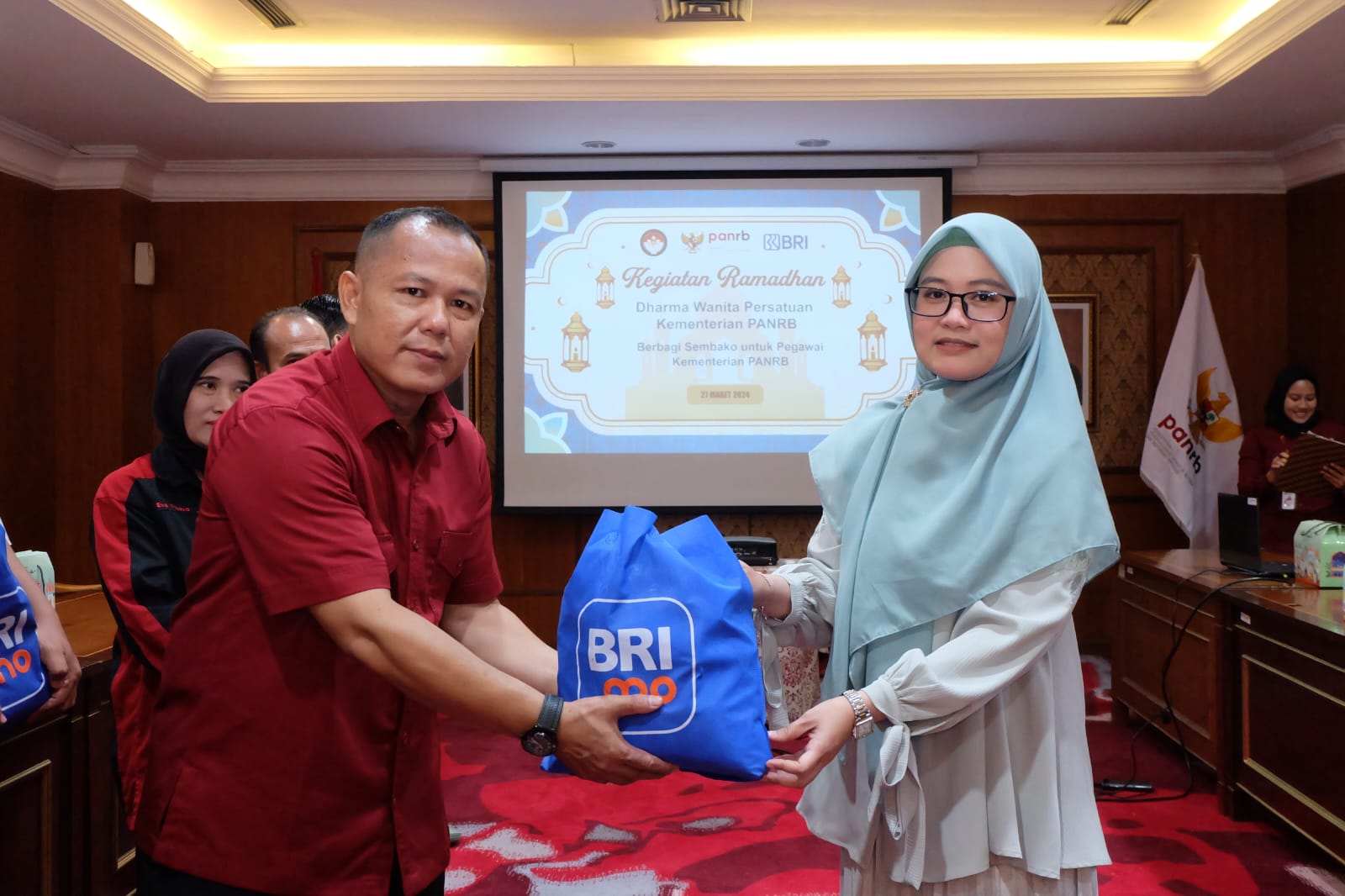 20240327 Berbagi Sembako Ramadhan DWP Kementerian PANRB 10