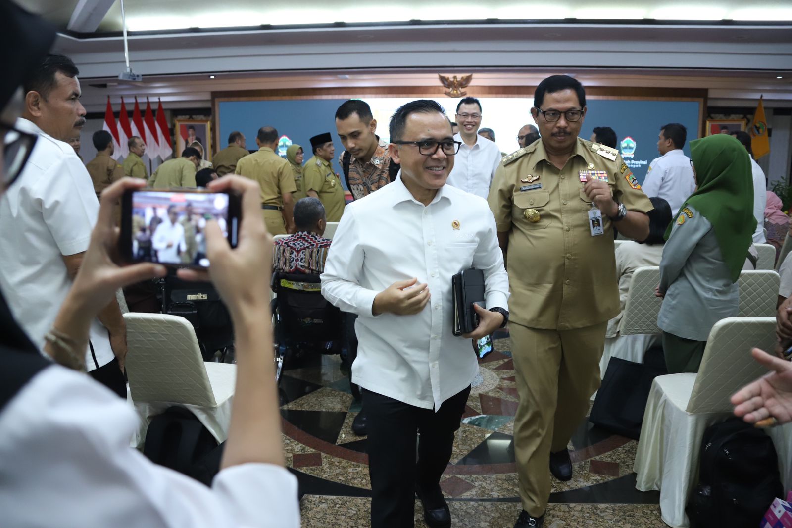 20240429 MENTERI Musrenbang RKPD Jawa Tengah 2025 dan RPJPD Provinsi Jawa Tengah 2025 2024 18