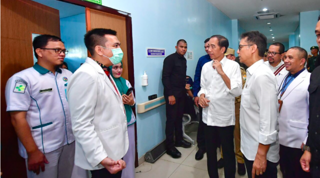 20240515 Tinjau BLUD RS Konawe Presiden Jokowi Apresiasi Inisiatif Pendanaan Pembangunan