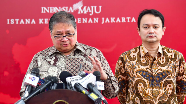 20240517 Presiden Jokowi Pimpin Rapat Bahas Persiapan Indonesia Jadi Negara Anggota OECD