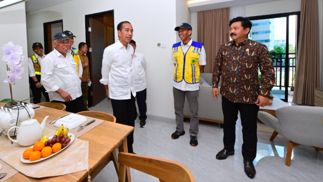 20240813 Presiden Jokowi Tinjau Tower Hunian ASN di IKN Tekankan Pengelolaan Digital dan Modern