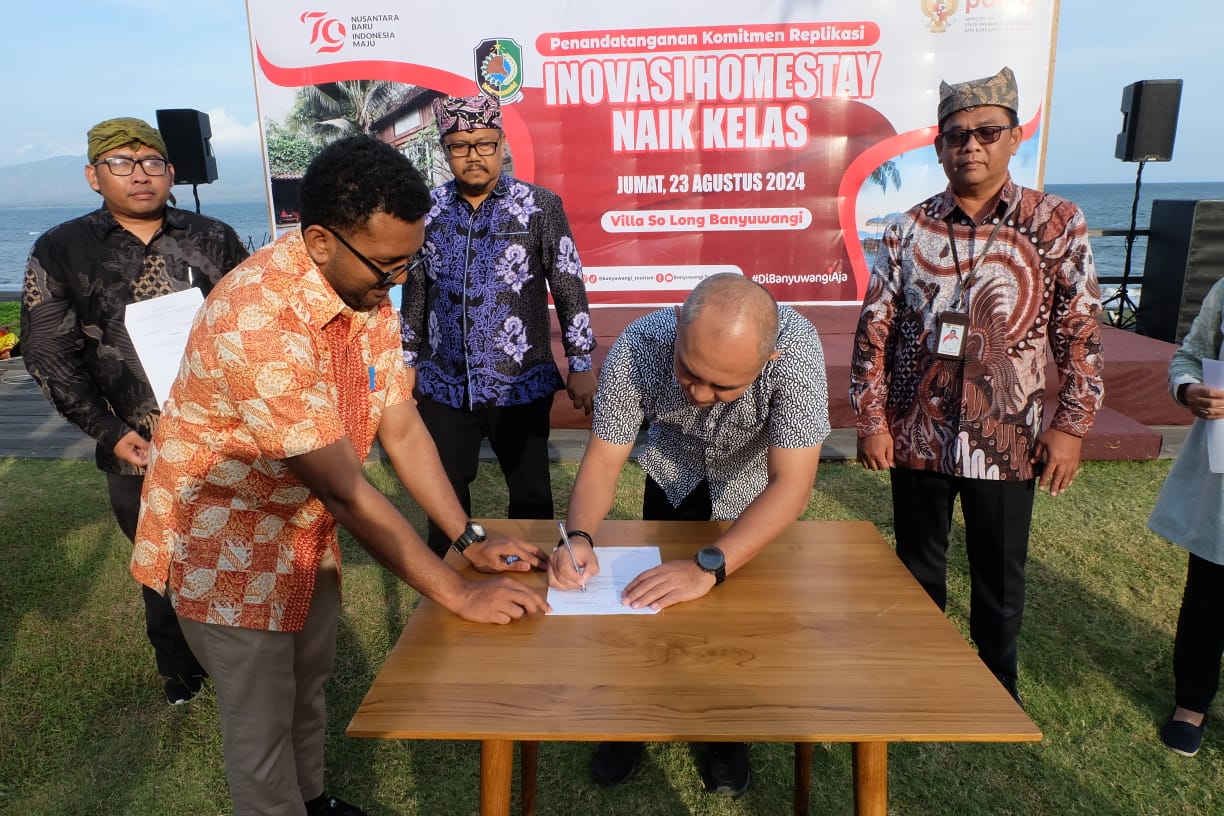 20240823 DEP YANLIK Penandatanganan Komitmen Replikasi Inovasi Homestay Naik Kelas 21