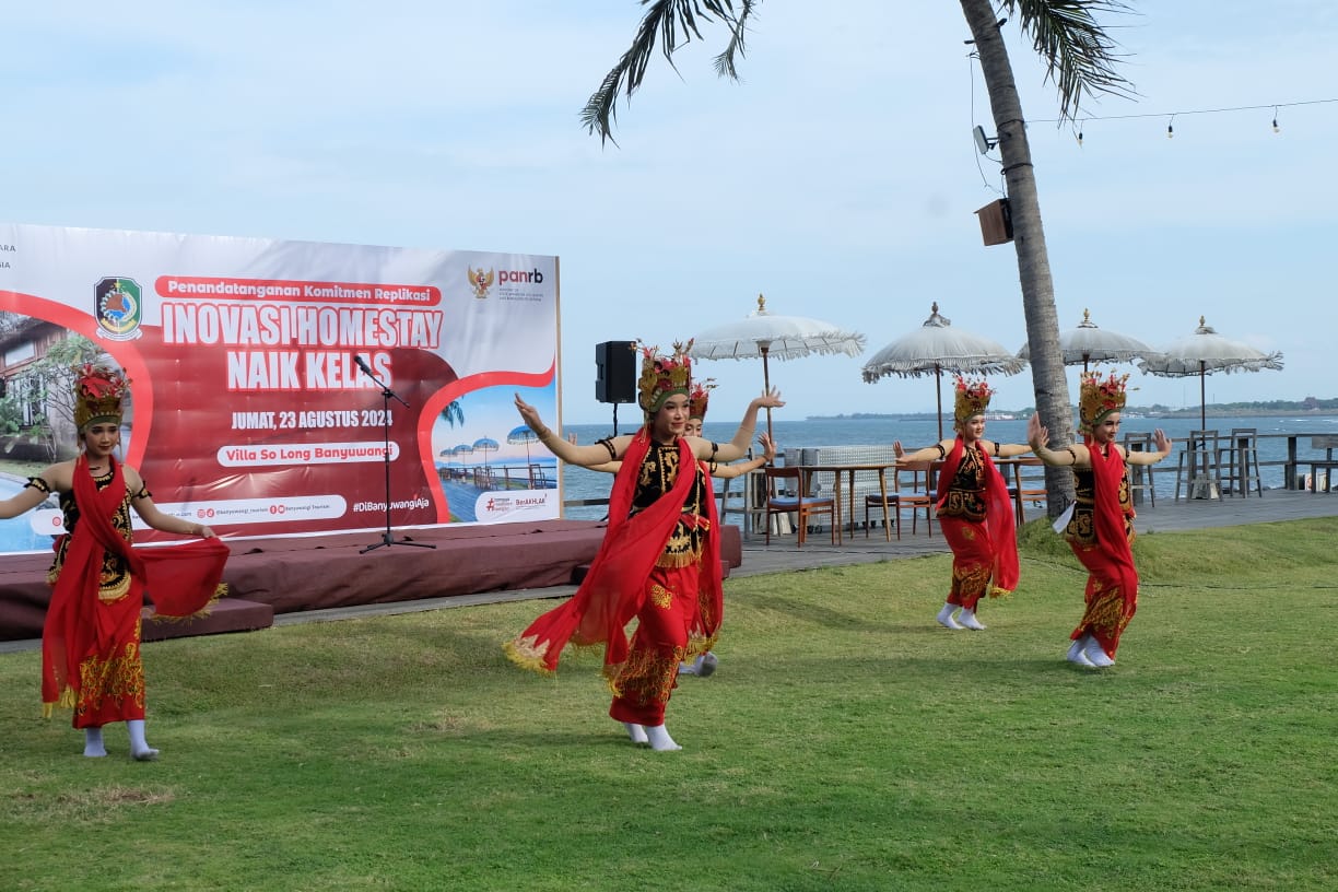 20240823 DEP YANLIK Penandatanganan Komitmen Replikasi Inovasi Homestay Naik Kelas 21