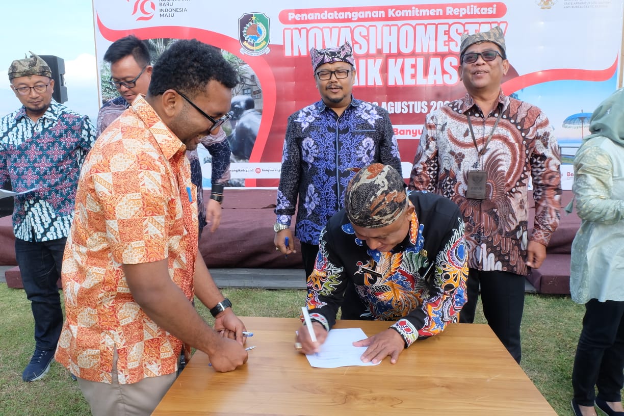 20240823 DEP YANLIK Penandatanganan Komitmen Replikasi Inovasi Homestay Naik Kelas 21