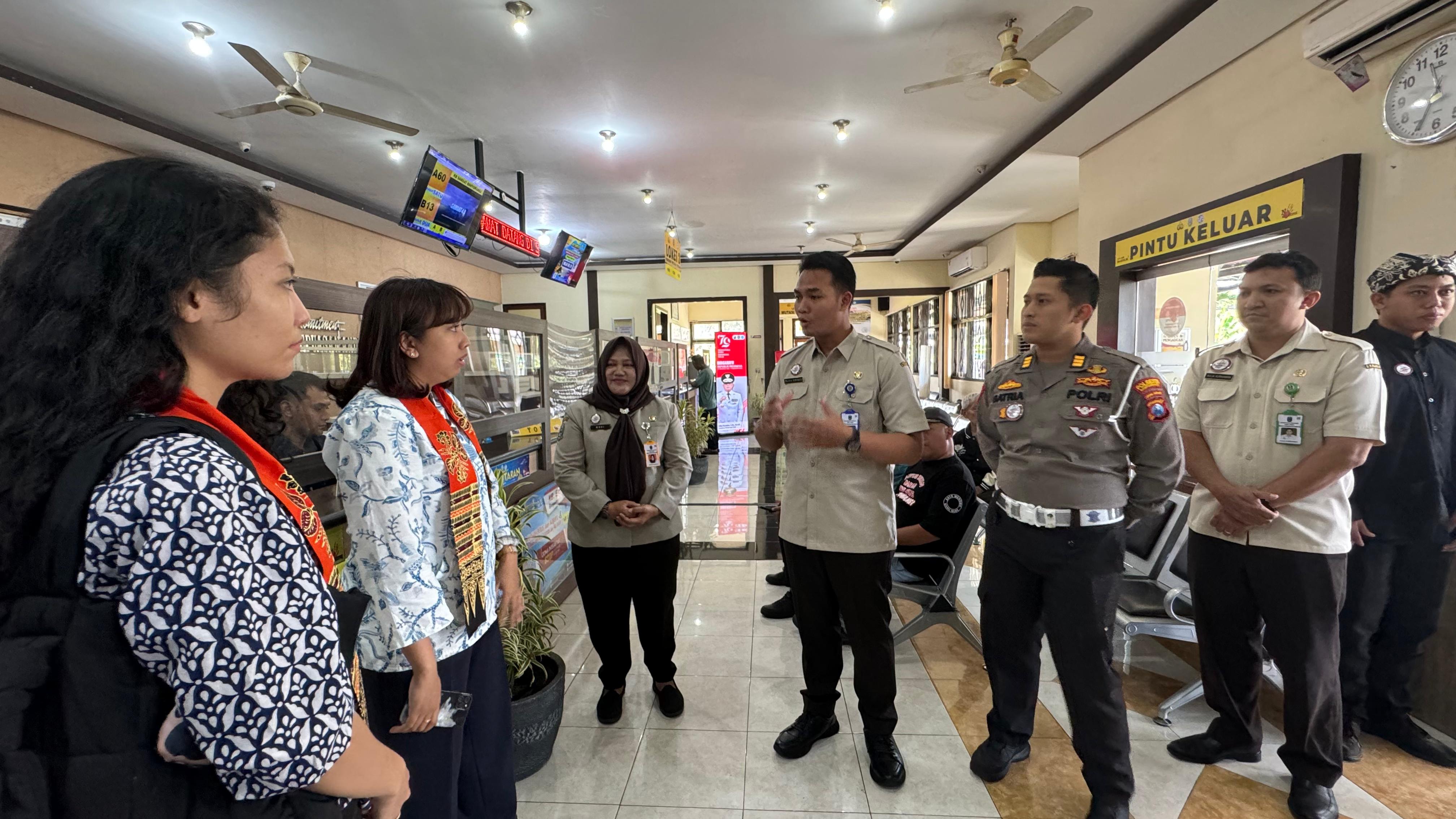 20240920 DEP RBKUNWAS Pelaksanaan Monev Implementasi ZI Menuju WBKWBBM Sejumlah Unit Kerja di Kabupaten Banyuwangi 7