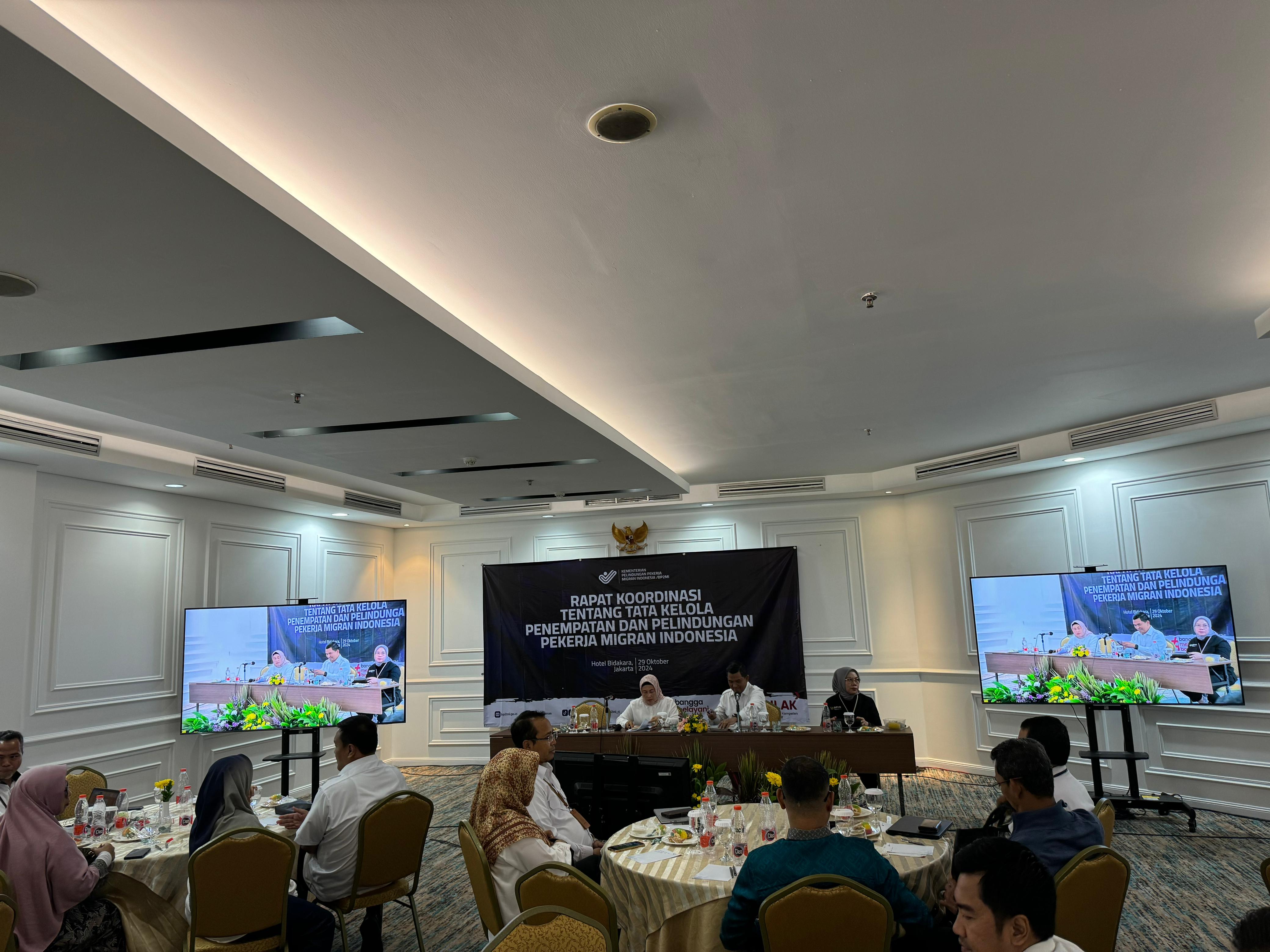 20241029 Rapat Koordinasi Tata Kelola Penempatan dan Pelindungan Pekerja Migran Indonesia 5