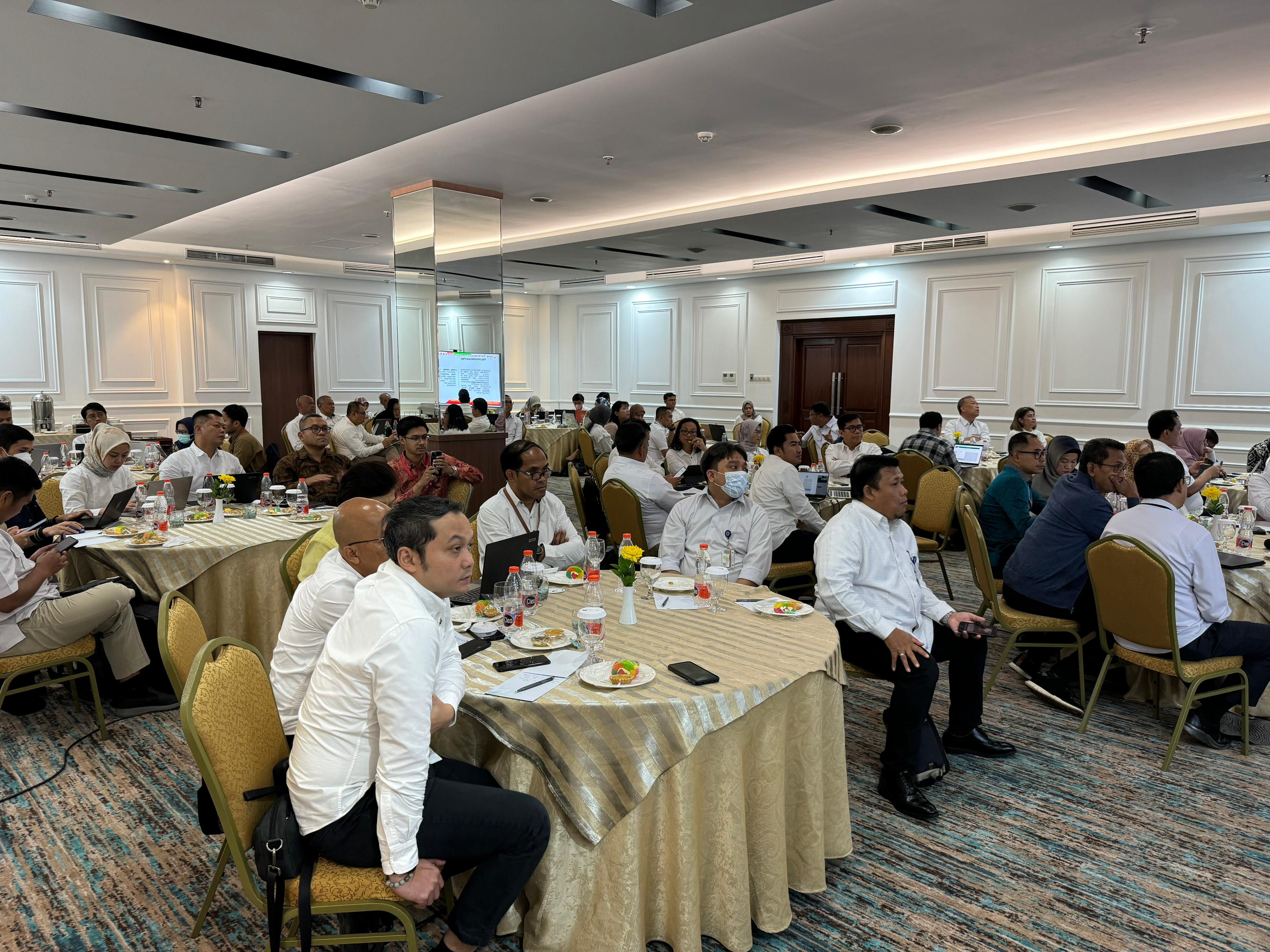 20241029 Rapat Koordinasi Tata Kelola Penempatan dan Pelindungan Pekerja Migran Indonesia 5
