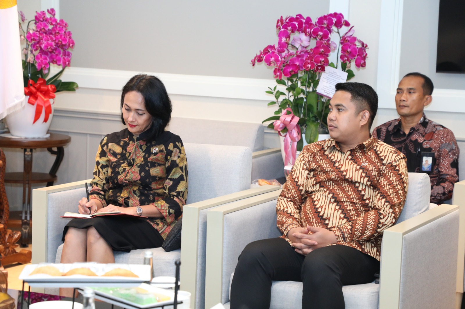 20241101 Audiensi dengan Menteri Pelindungan Pekerja MigranKepala BP2MI 1
