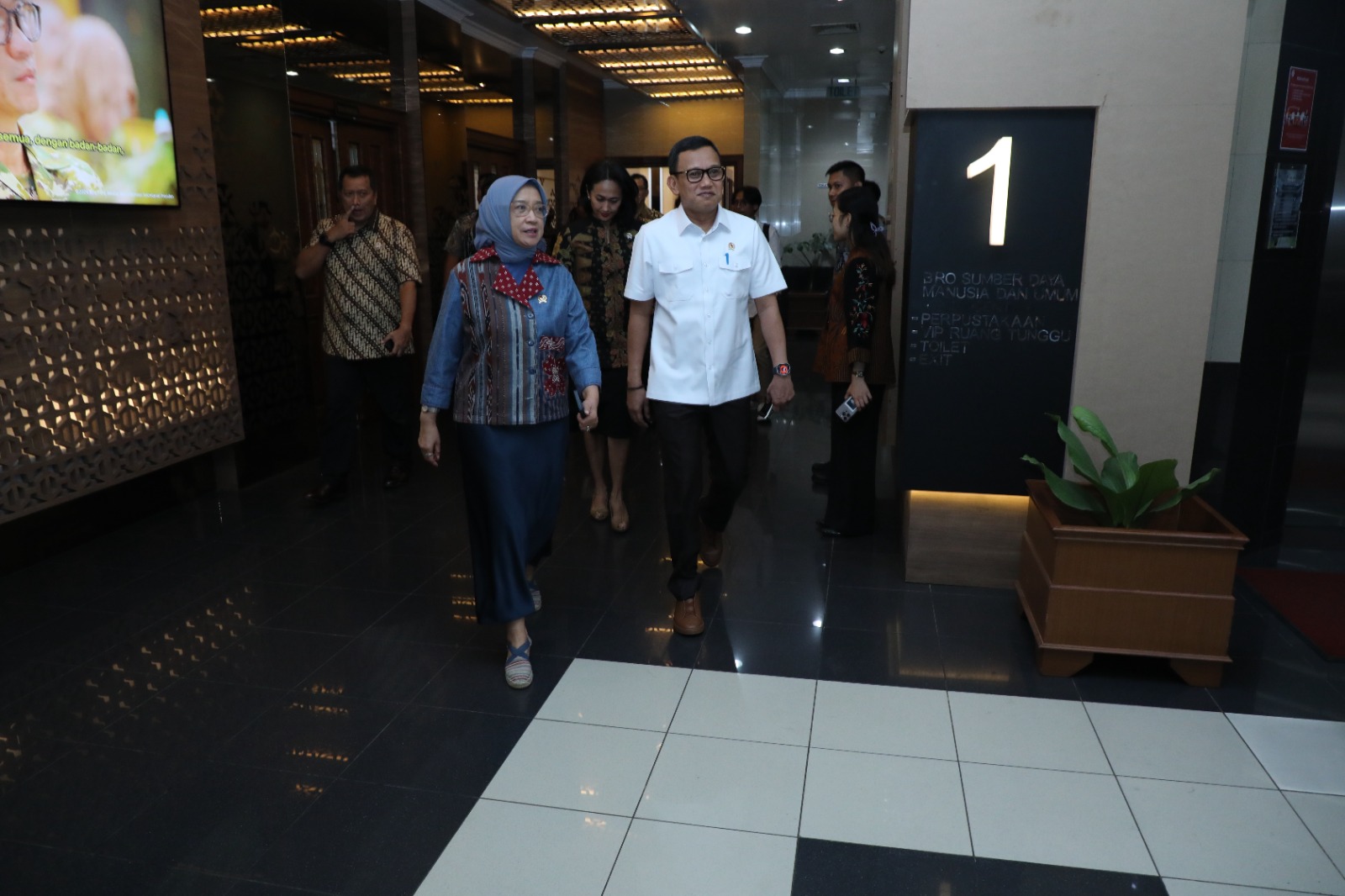 20241101 Audiensi dengan Menteri Pelindungan Pekerja MigranKepala BP2MI 1