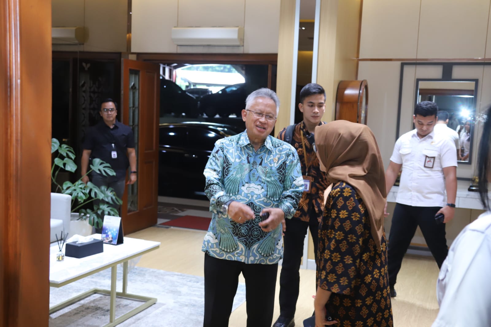 20241105 Pertemuan dengan Menteri Pendidikan Tinggi Sains dan Teknologi1