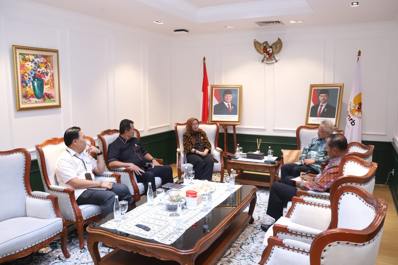 20241105 Pertemuan dengan Menteri Pendidikan Tinggi Sains dan Teknologi1