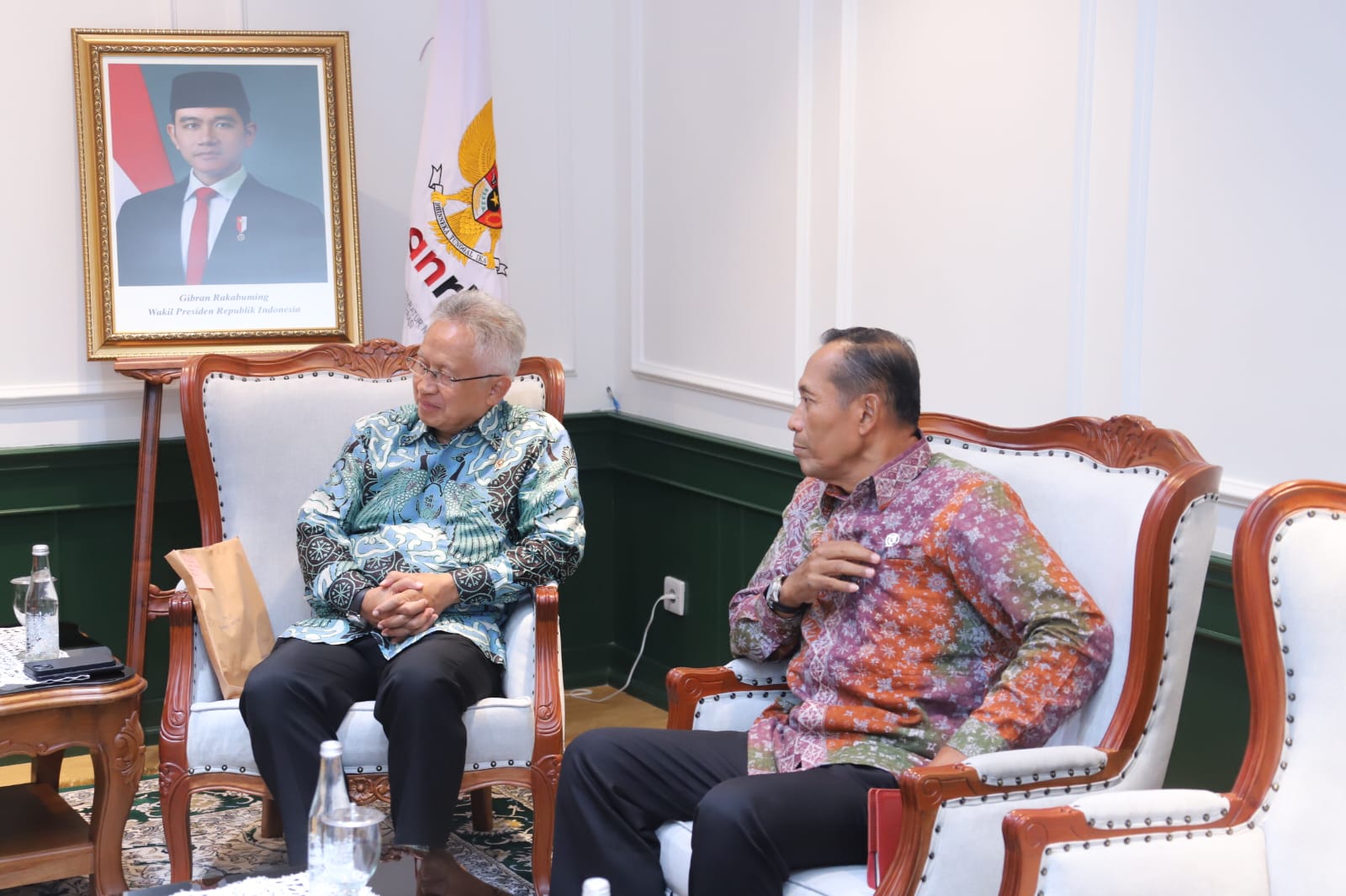 20241105 Pertemuan dengan Menteri Pendidikan Tinggi Sains dan Teknologi1