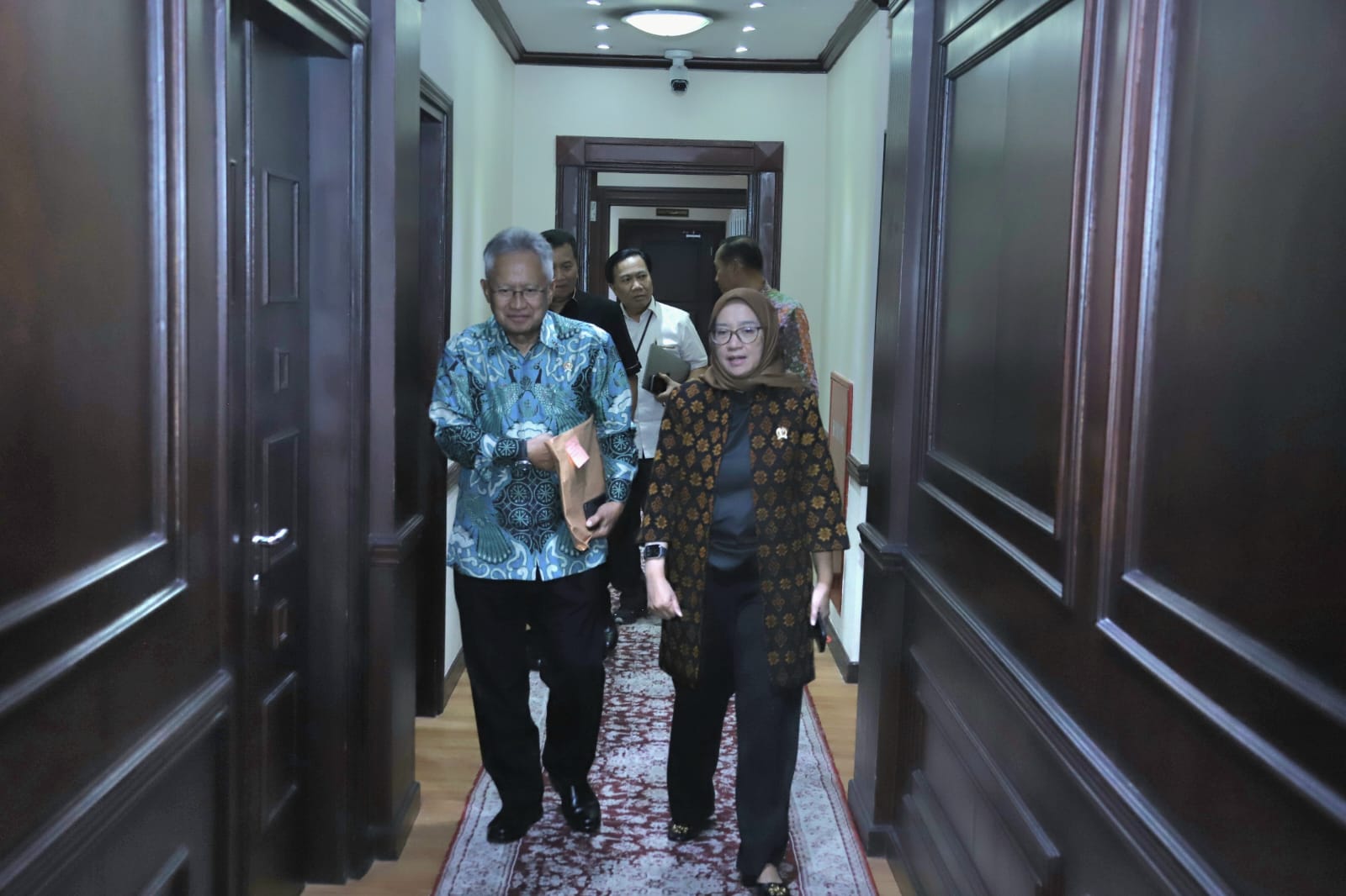 20241105 Pertemuan dengan Menteri Pendidikan Tinggi Sains dan Teknologi1