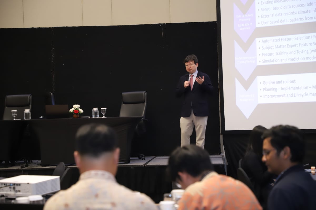 20241106 Pelatihan Penerapan Artificial Intelligence AIBig Data dalam Meningkatkan Pelayanan Publik 13