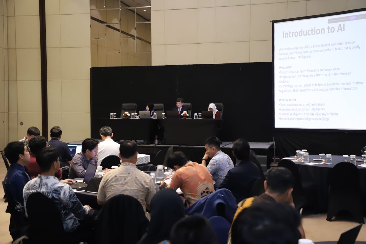 20241106 Pelatihan Penerapan Artificial Intelligence AIBig Data dalam Meningkatkan Pelayanan Publik 13