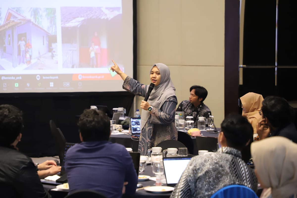 20241107 Pelatihan Penerapan AIBig Data dalam Meningkatkan Pelayanan Publik Hari ke 2 8