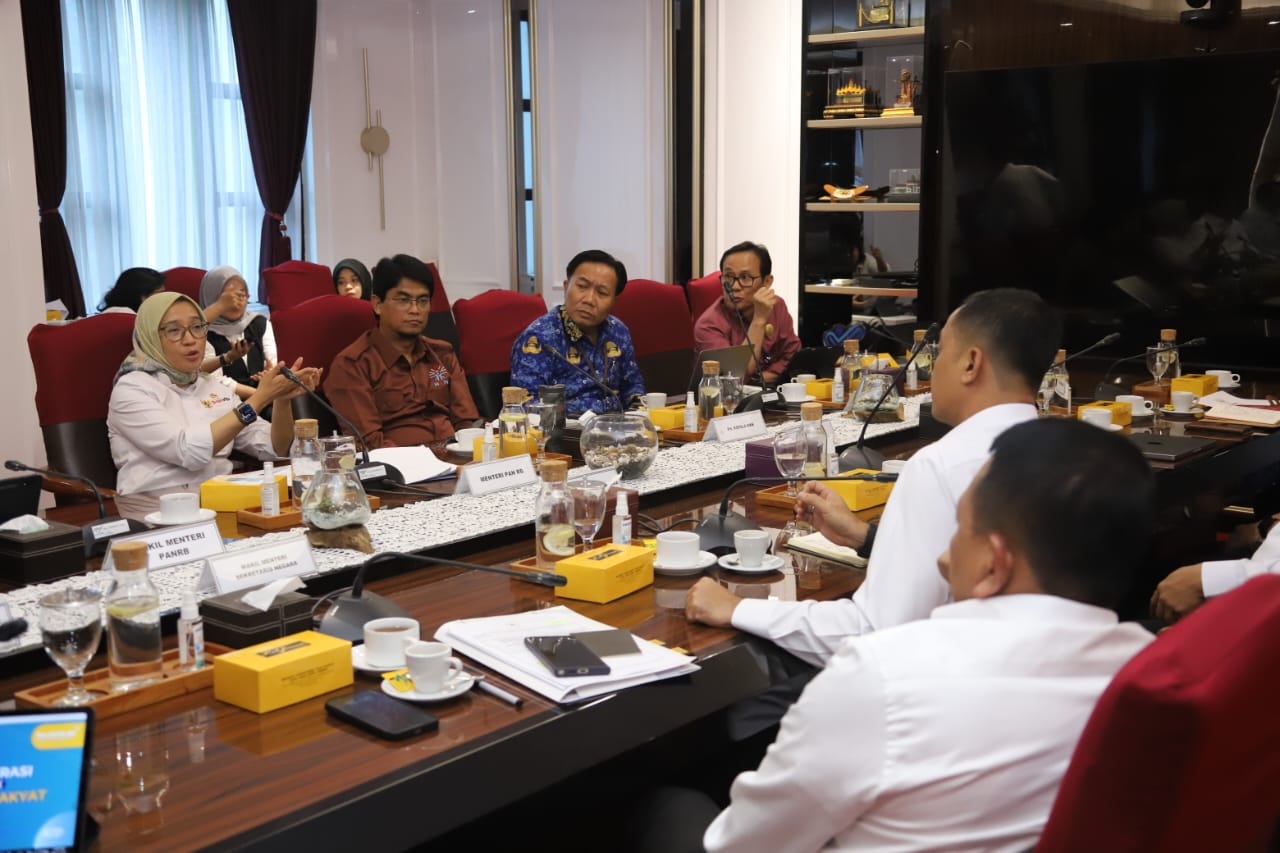 20241111 Rapat Koordinasi dengan Menteri Sekretaris Negara17