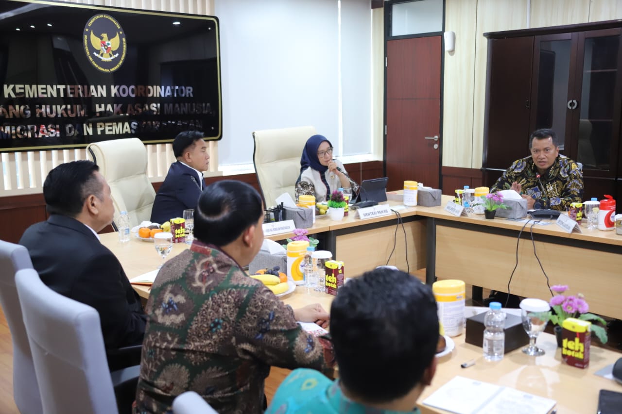 20241114 Rapat Penataan Organisasi dan SDM dengan Menko H2IP 12