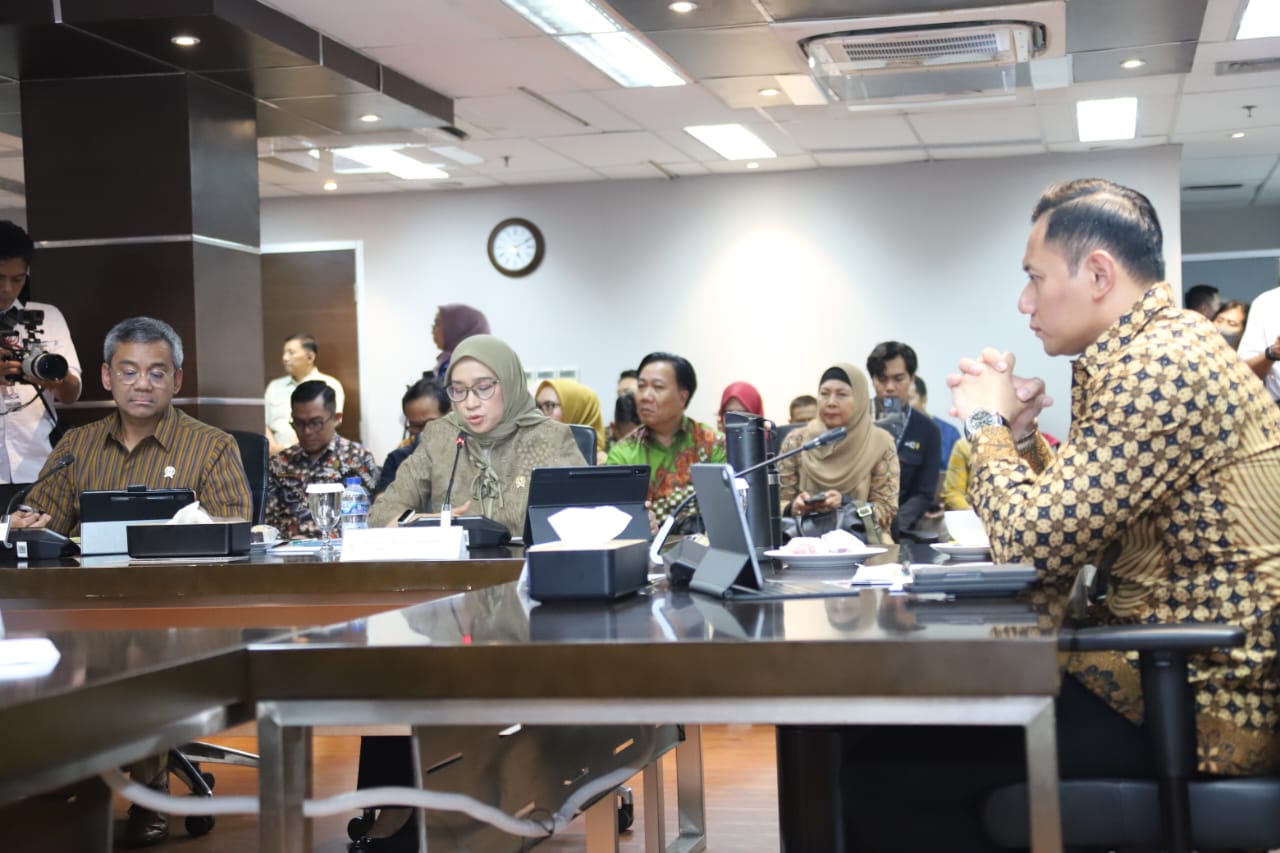20241115 Rapat Penataan Organisasi Kementerian Kehutanan 8