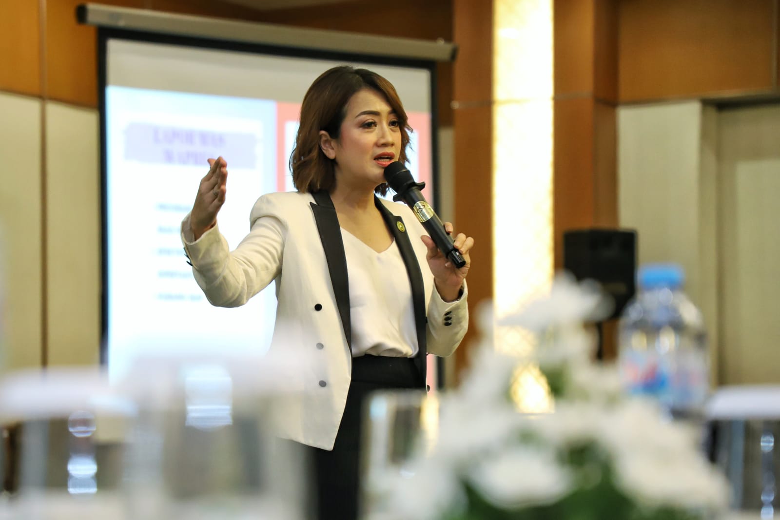 20241118 Diseminasi Pengukuran Indeks Kepuasan Masyarakat Nasional IKMN Tingkat KL Monitoring dan Evaluasi SKM Online dan Penjaringan Masukan Roadmap LAPOR 13