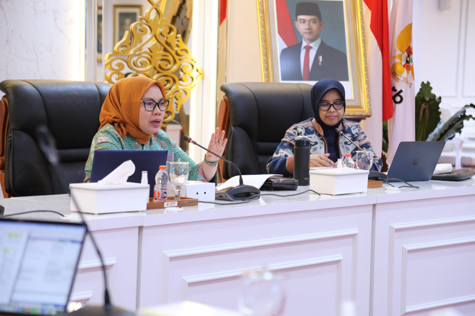 20241128 Rapat Pembahasan OTK Kementerian Ekonomi KreatifBadan Ekonomi Kreatif 1