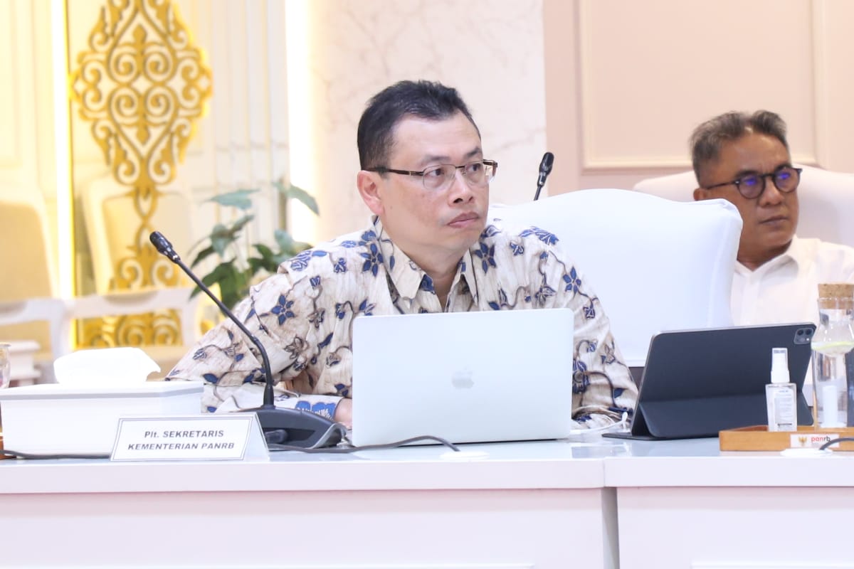 20241209 MENTERI Rapat Pimpinan Kementerian PANRB 13