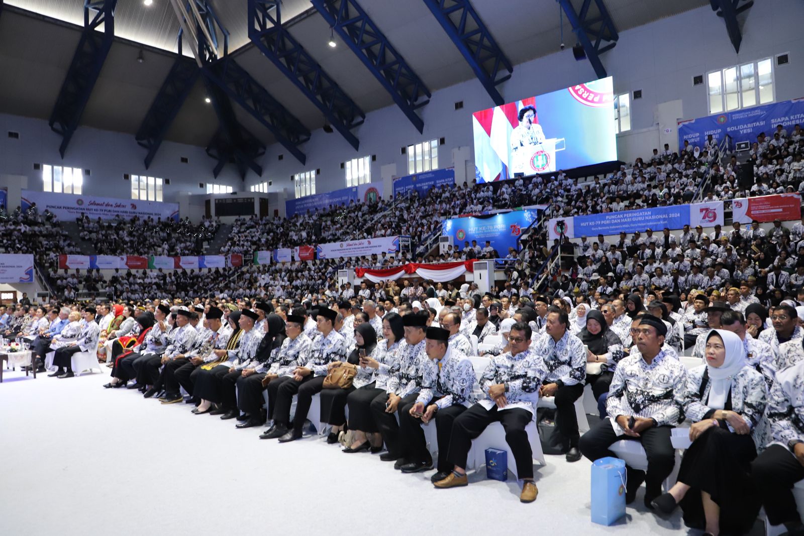 20241214 WAMEN Puncak HUT ke 79 PGRI dan Hari Guru Nasional 2024 21