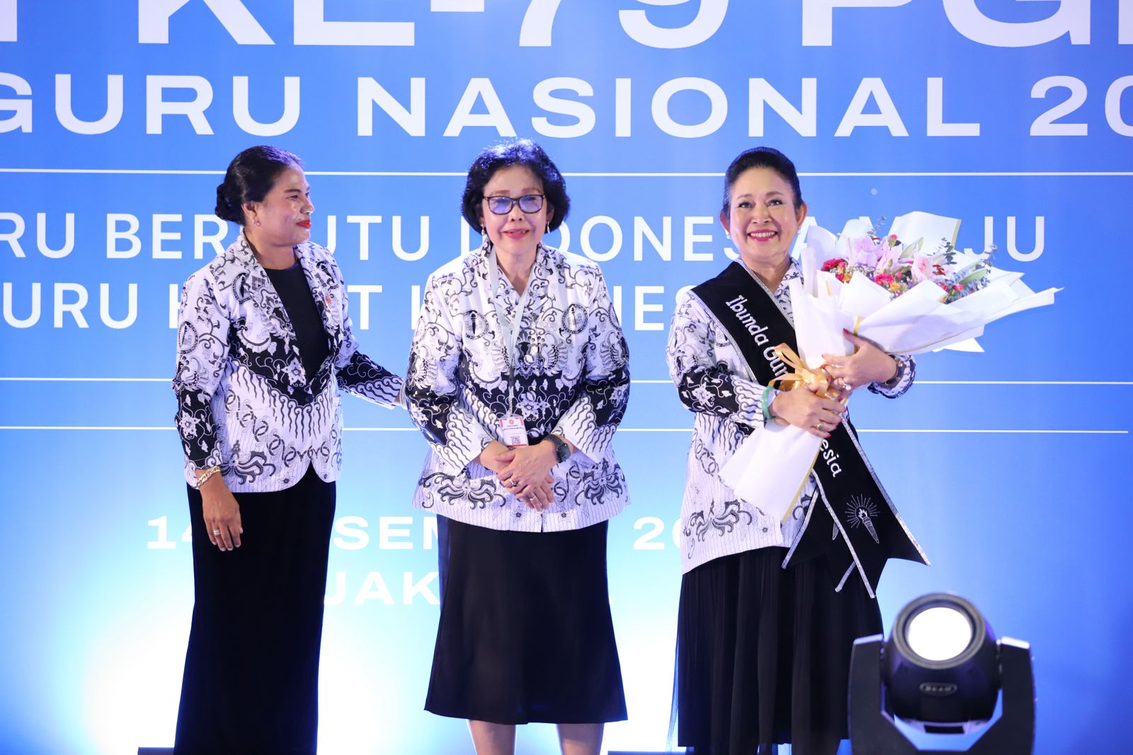 20241214 WAMEN Puncak HUT ke 79 PGRI dan Hari Guru Nasional 2024 21