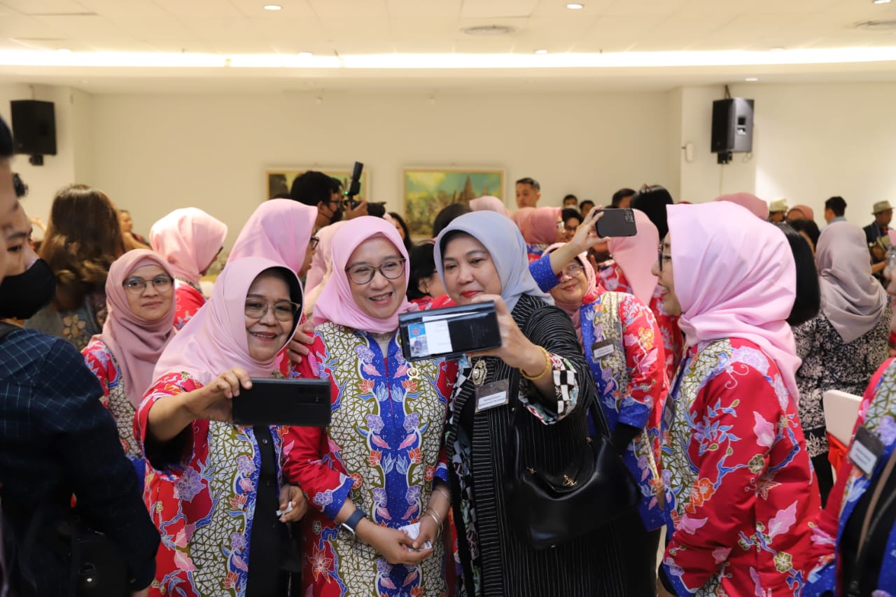 20241218 MENTERI HUT Ikatan PIMTI Perempuan Indonesia Ke 6 21