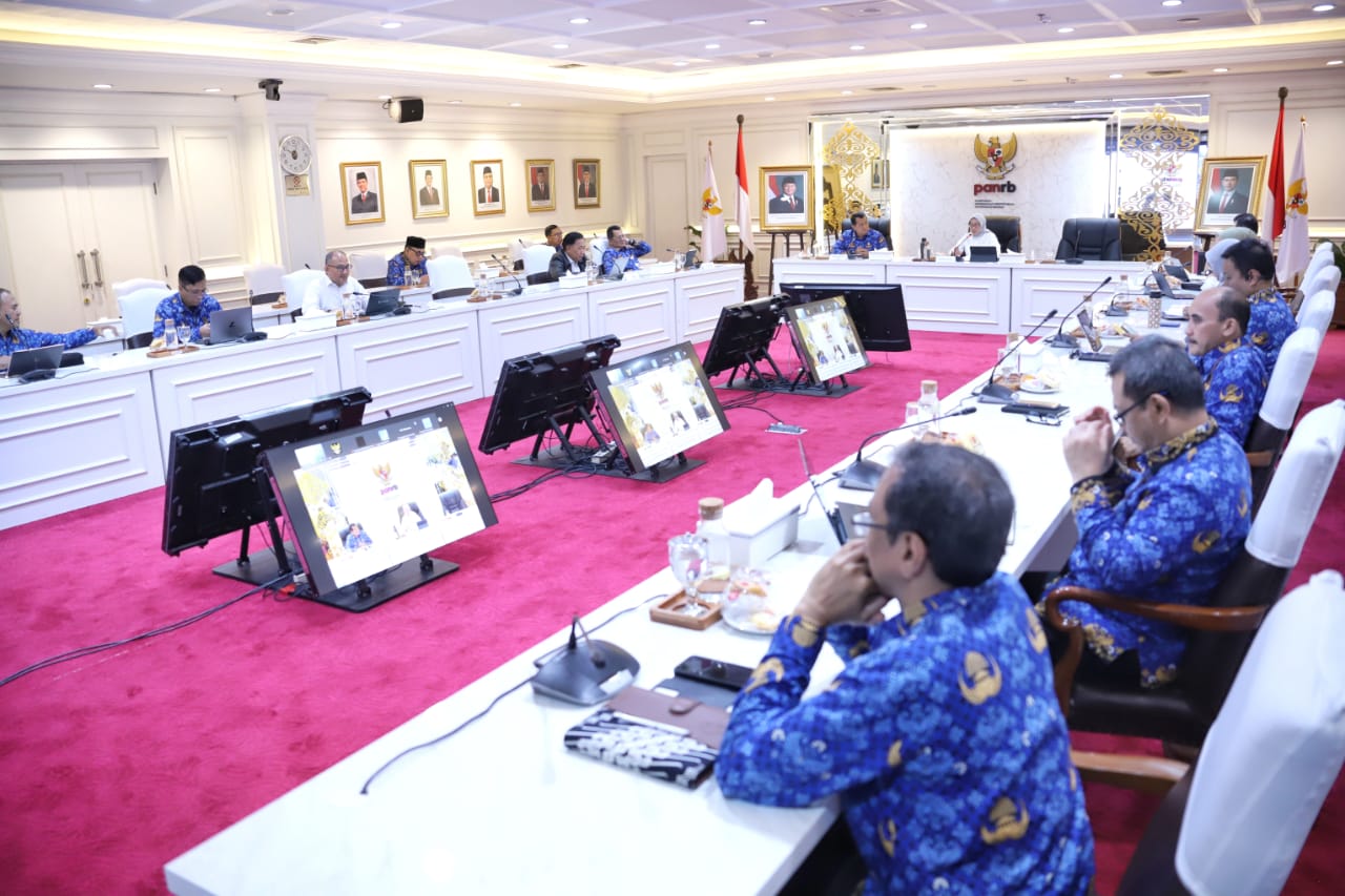 20241223 MENTERI Rapat Pimpinan Kementerian PANRB 17