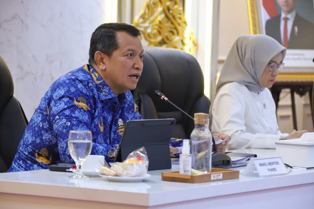 20241223 MENTERI Rapat Pimpinan Kementerian PANRB 17
