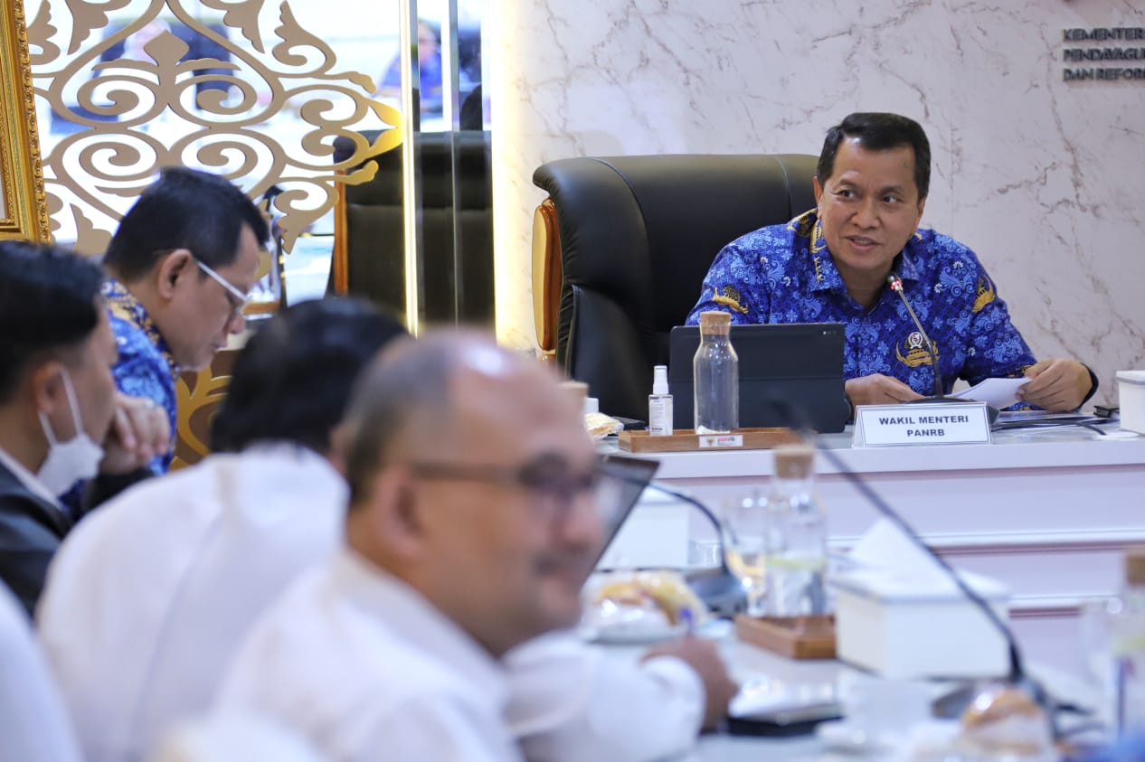 20241223 MENTERI Rapat Pimpinan Kementerian PANRB 17